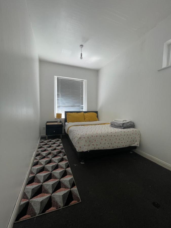 אילפורד Cozy Private Rooms In Homestay מראה חיצוני תמונה